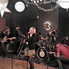 the band is rockin&#39; so hard they buckle at the knees  :-)